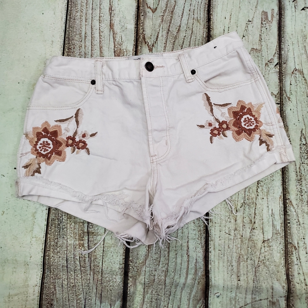 Abercrombie & Fitch High Rise Floral Shorts